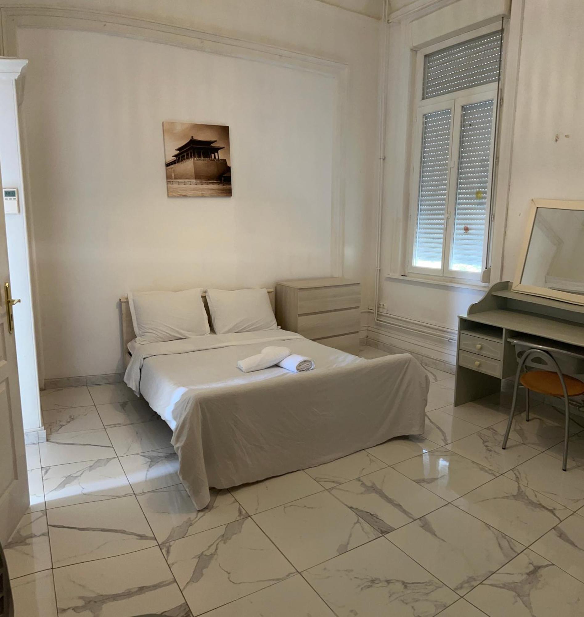 Calaisfornia Homestay *
